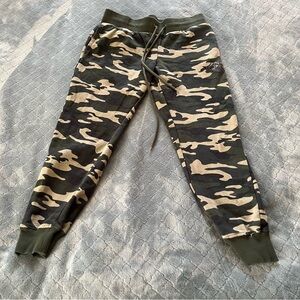 True Religion Green and Cream Jogger Sweatpants with‎ Tapered Fit